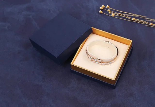 What are Custom Jewelry & Accessories Boxes?