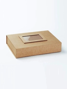 Custom-Made Paper Gift Boxes